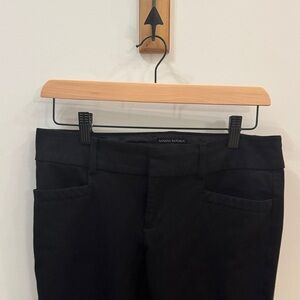 Banana Republic Black Ankle Pants

Size 6P (Petite)